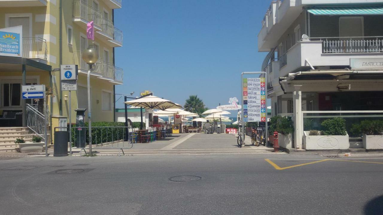 Domus Maris Viserba, Spiagge E Centro A 100 Mt, Promo Maggio Fiera Macfrut, Fieravicola, Expo Dental, Meeting Rimini Eksteriør billede